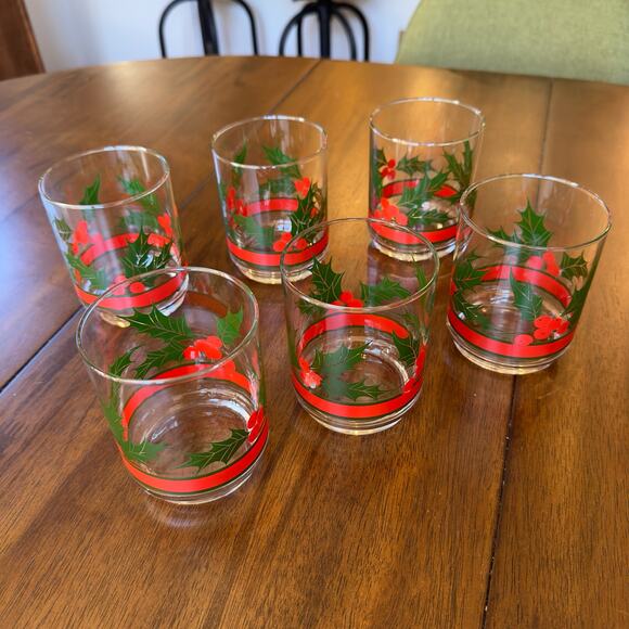 Set of 6 Libbey Bon Vivant Holly Berries Old Fashioned Rocks  Set of 6 Libbey Bon Vivant Holly Berries Old Fashioned Rocks Glasses Vintage